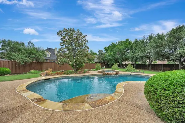 5200 Temple Drive, Flower Mound, TX 75028