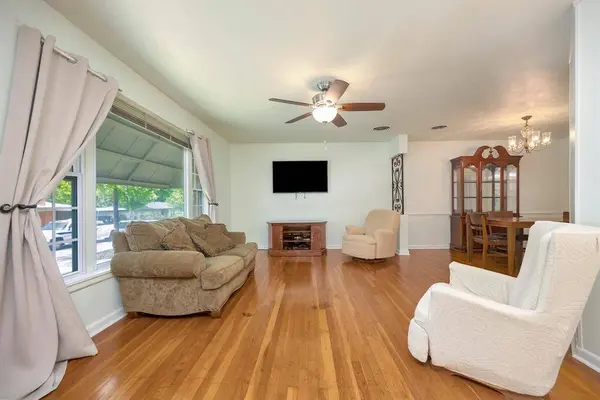 2716 Spruce Park Drive, Richland Hills, TX 76118