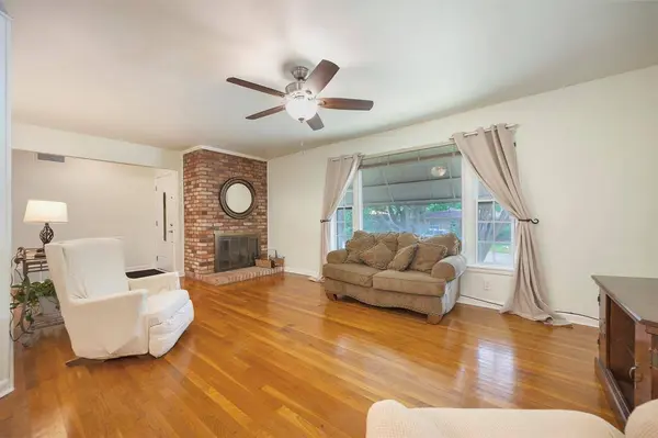 2716 Spruce Park Drive, Richland Hills, TX 76118