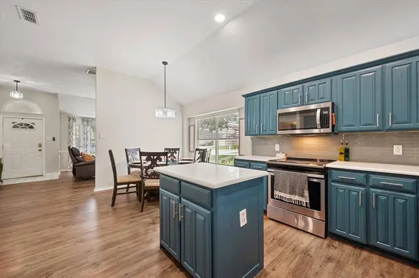 4220 Maryanne Place, Haltom City, TX 76137