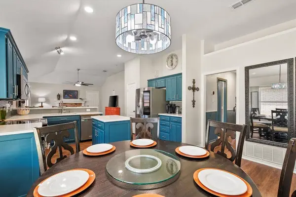 4220 Maryanne Place, Haltom City, TX 76137