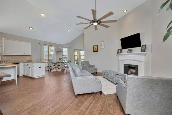 545 Wild Ivy Trail, Fort Worth, TX 76052