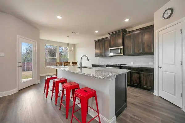 2202 Briarwood Drive, Bridgeport, TX 76426