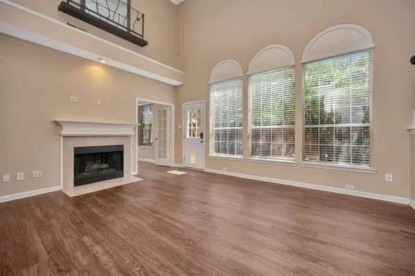 8704 Stonecrest Drive, Irving, TX 75063