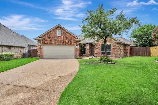 6520 Shelton Home Court, Arlington, TX 76017