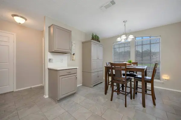 6354 Stonewater Bend Trail, Fort Worth, TX 76179