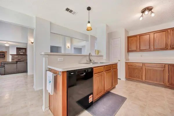 6825 Permian Lane, Fort Worth, TX 76137