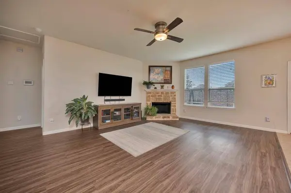 8105 Kurgan Trail, Fort Worth, TX 76131