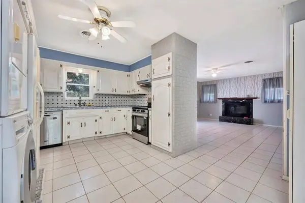 7004 Meadowbrook Drive, Fort Worth, TX 76112