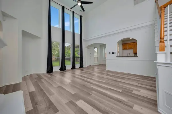 3244 Serpis, Grand Prairie, TX 75054