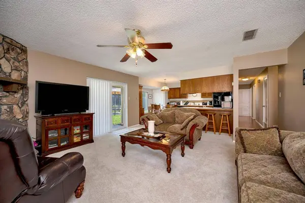 6453 Starnes Road, Watauga, TX 76148