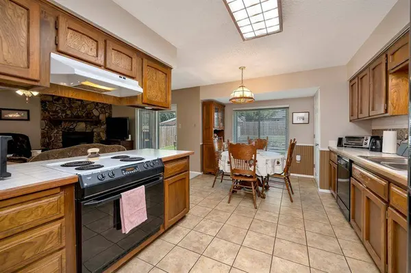 6453 Starnes Road, Watauga, TX 76148