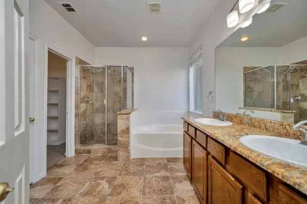 844 Sequoia Way, Saginaw, TX 76131