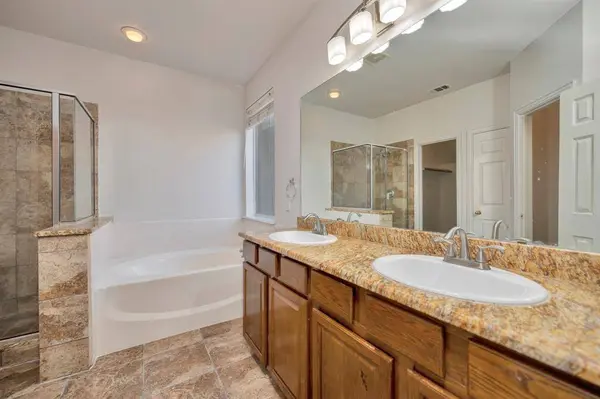 844 Sequoia Way, Saginaw, TX 76131
