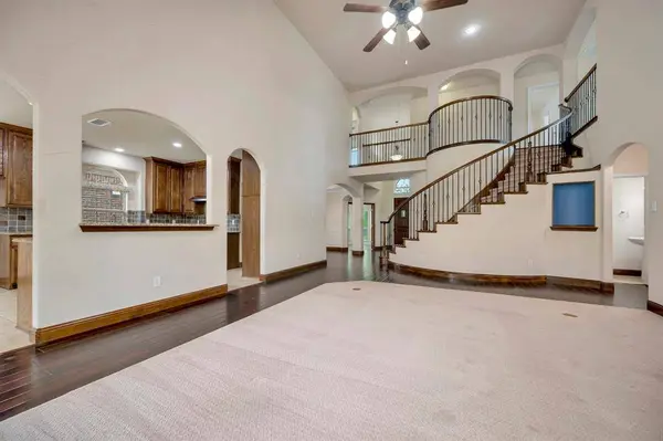 6001 Lacebark Elm Drive, Fort Worth, TX 76123