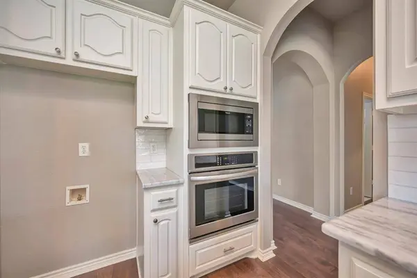 11612 Wild Pear Lane, Fort Worth, TX 76244