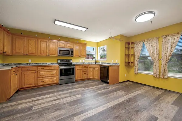 509 Birch Street, Crowley, TX 76036