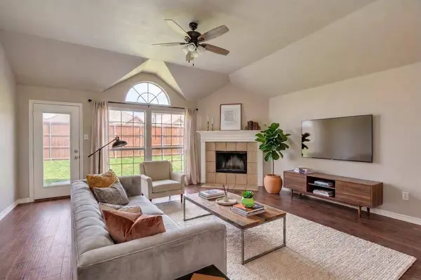 11612 Wild Pear Lane, Fort Worth, TX 76244