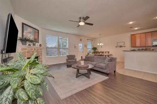 8105 Kurgan Trail, Fort Worth, TX 76131