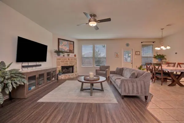 8105 Kurgan Trail, Fort Worth, TX 76131