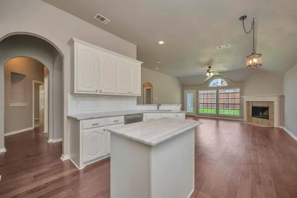 11612 Wild Pear Lane, Fort Worth, TX 76244