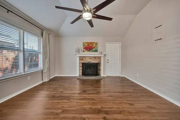 4220 Maryanne Place, Haltom City, TX 76137