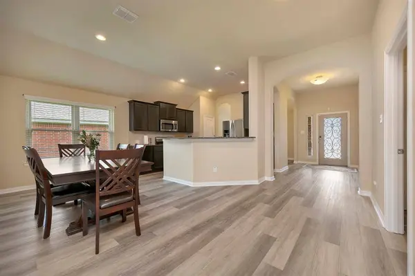 933 Keel Line Drive, Crowley, TX 76036
