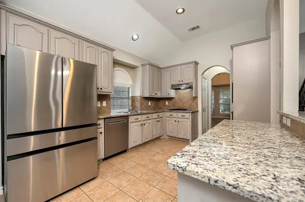 9209 Bayard Street, Fort Worth, TX 76244