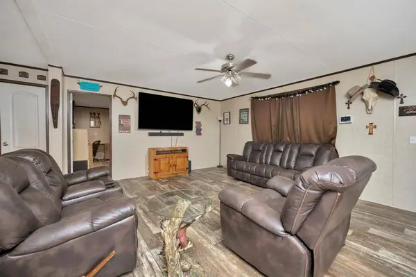 445 Lakeside Drive, Bowie, TX 76230