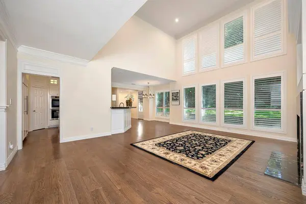 6214 Tiffany Oaks Lane, Arlington, TX 76016