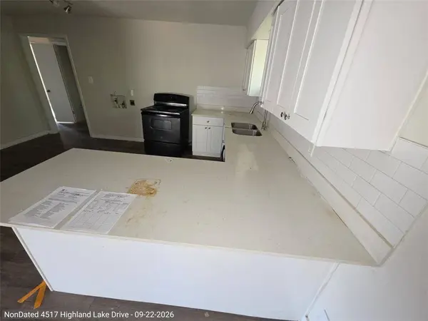 4517 Highland Lake Drive, Lake Worth, TX 76135