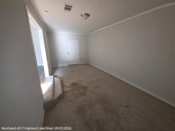 4517 Highland Lake Drive, Lake Worth, TX 76135