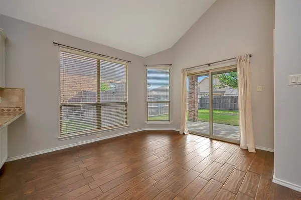 545 Wild Ivy Trail, Fort Worth, TX 76052