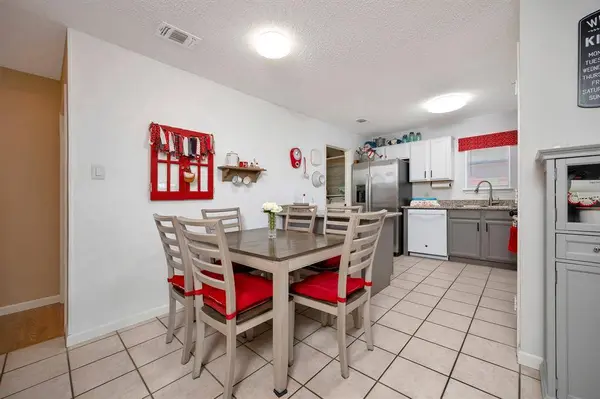 936 Fenway Lane, Saginaw, TX 76179
