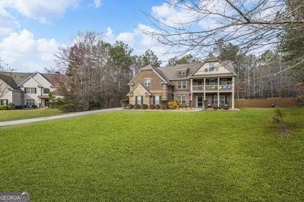 8 Ranan LN, Newnan, GA 30263