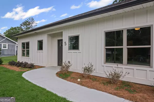 5 Gordy PL, Newnan, GA 30263