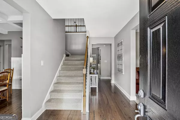 8 Ranan LN, Newnan, GA 30263