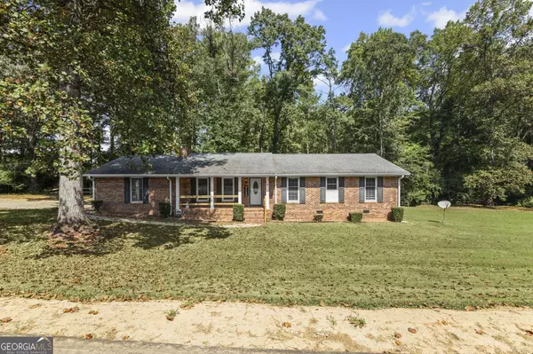 6 Little John WAY, Newnan, GA 30263