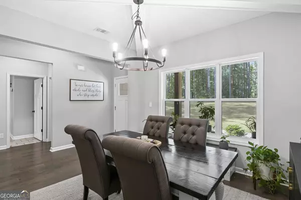 211 Beavers RD, Grantville, GA 30220