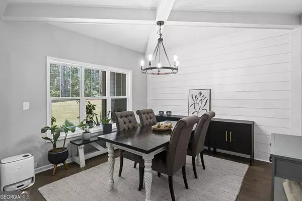 211 Beavers RD, Grantville, GA 30220