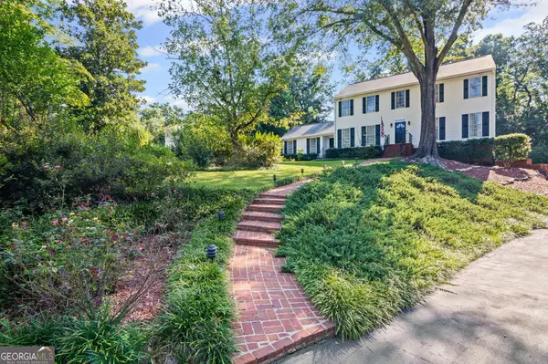 21 Fontaine DR, Newnan, GA 30263