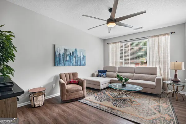 410 Rosewood LN, Newnan, GA 30263