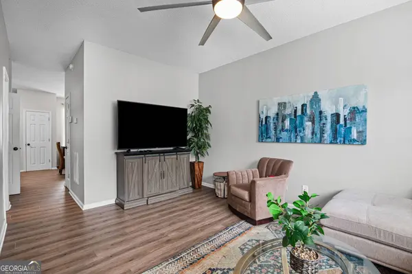 410 Rosewood LN, Newnan, GA 30263