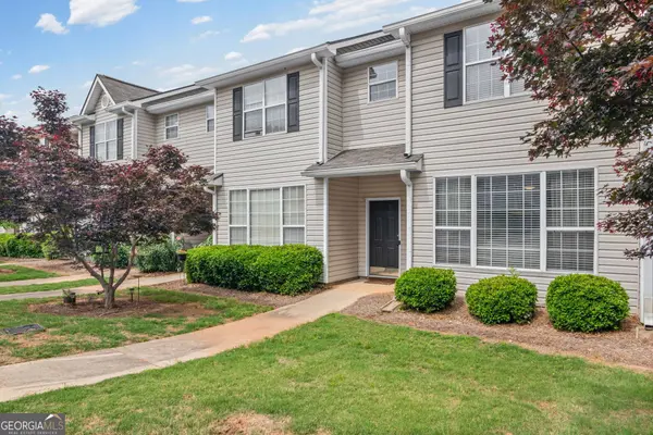 410 Rosewood LN, Newnan, GA 30263