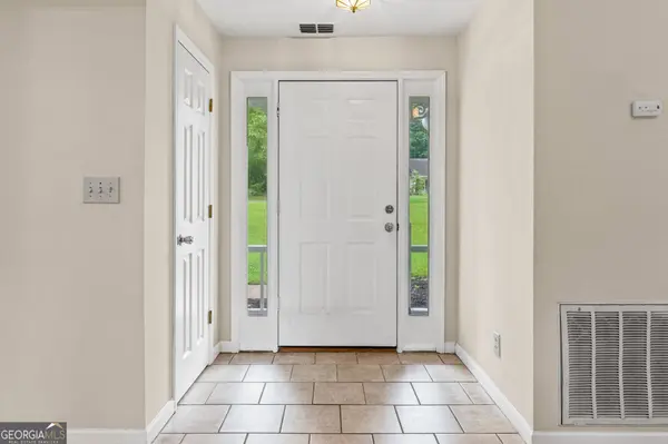 60 London LN, Sharpsburg, GA 30277