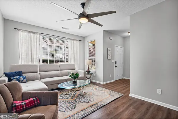 410 Rosewood LN, Newnan, GA 30263
