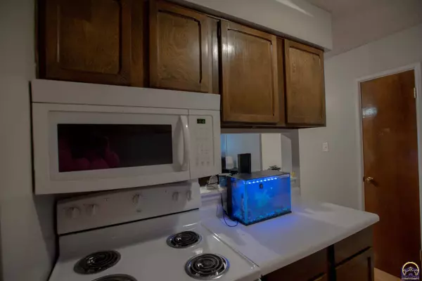 2319 SW Briarwood PLZ ##308C, Topeka, KS 66611