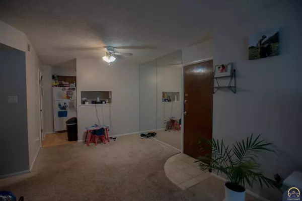 2319 SW Briarwood PLZ ##308C, Topeka, KS 66611