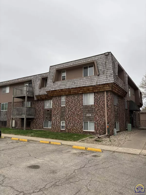 2319 SW Briarwood PLZ ##308C, Topeka, KS 66611