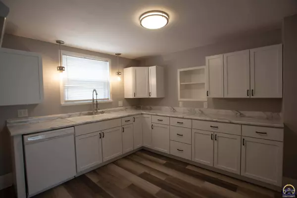 111 SW Fillmore ST, Topeka, KS 66606